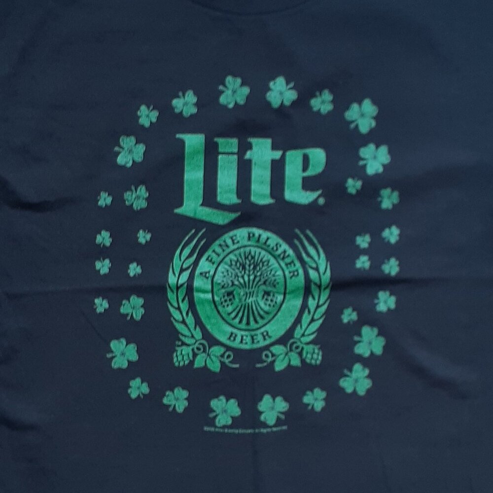 Lite - A Fine Pilsner Beer - Green Shamrocks - New Small Black T-Shirt - Picture 2 of 4